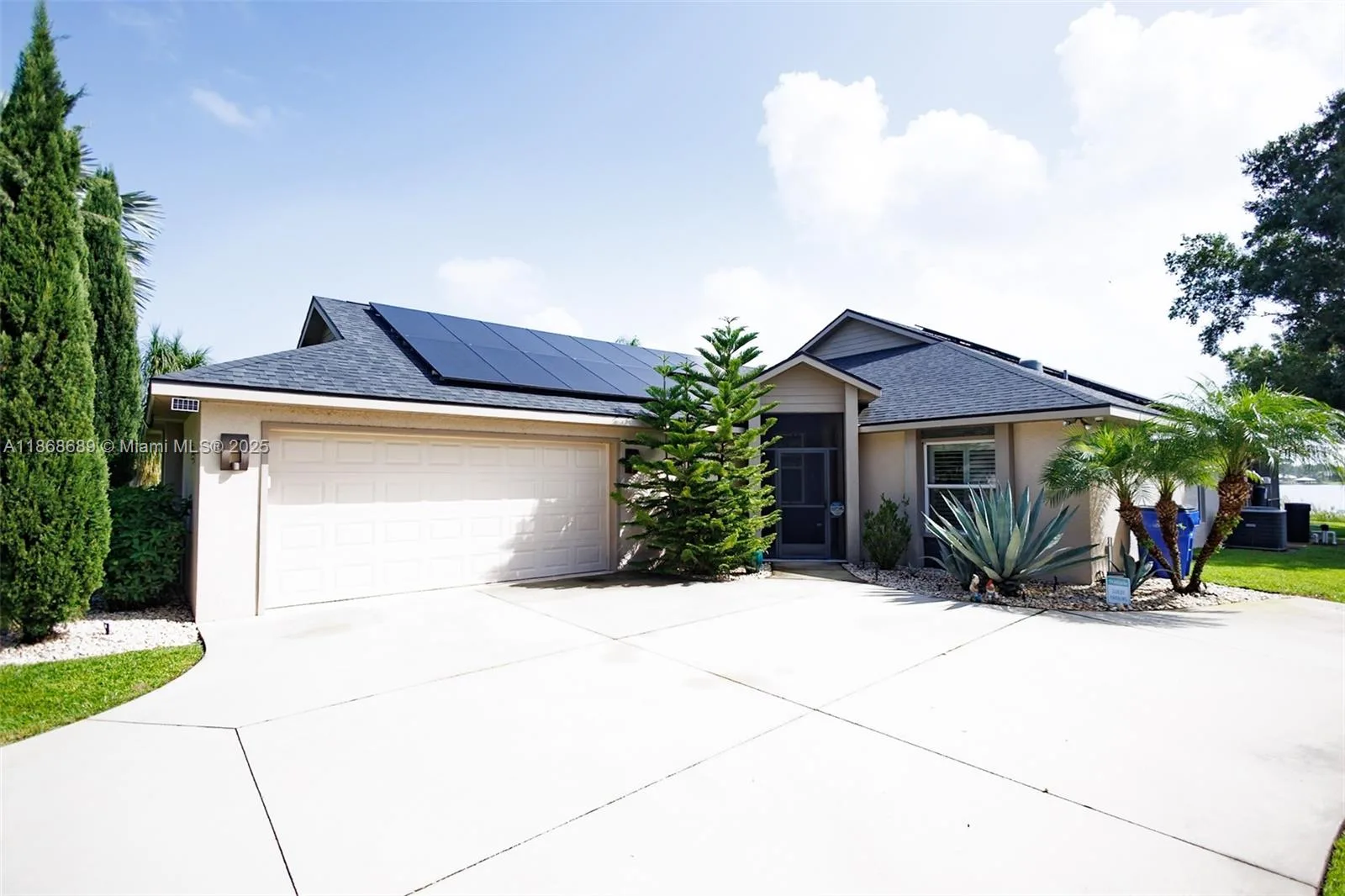 1058 Lake Carrie Dr, Lake Placid, FL 33852 photo 2