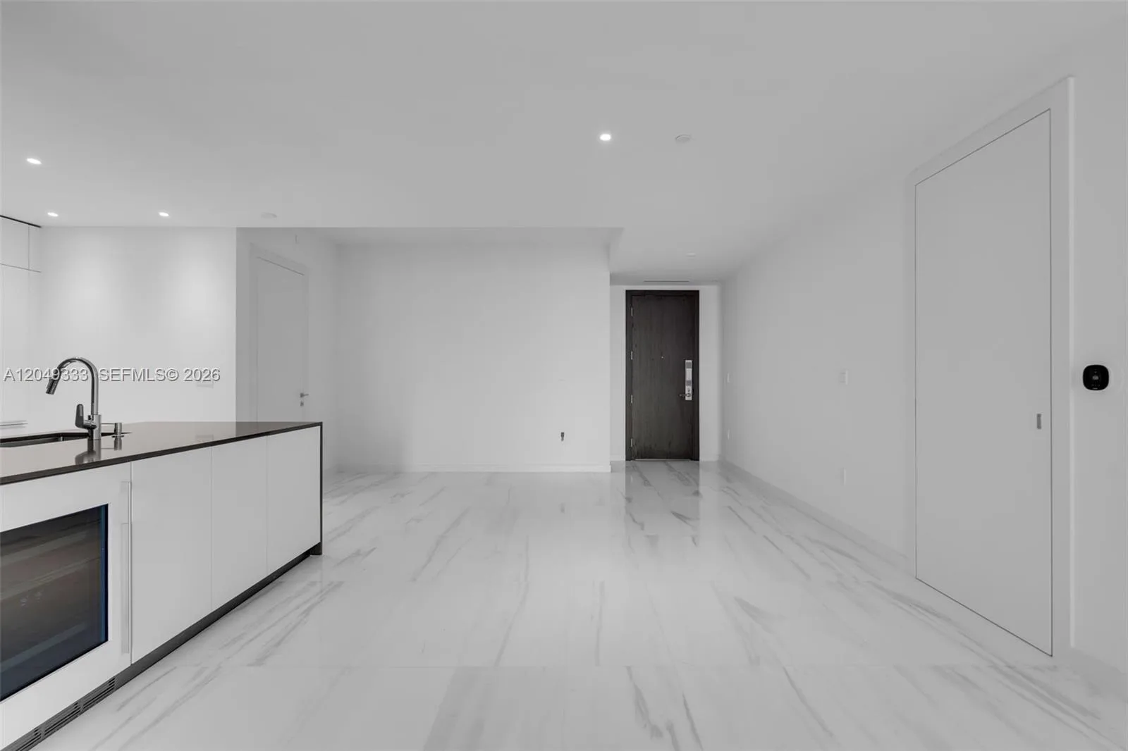 300 Biscayne Boulevard Way # 3009W, Miami, FL 33131 photo 3
