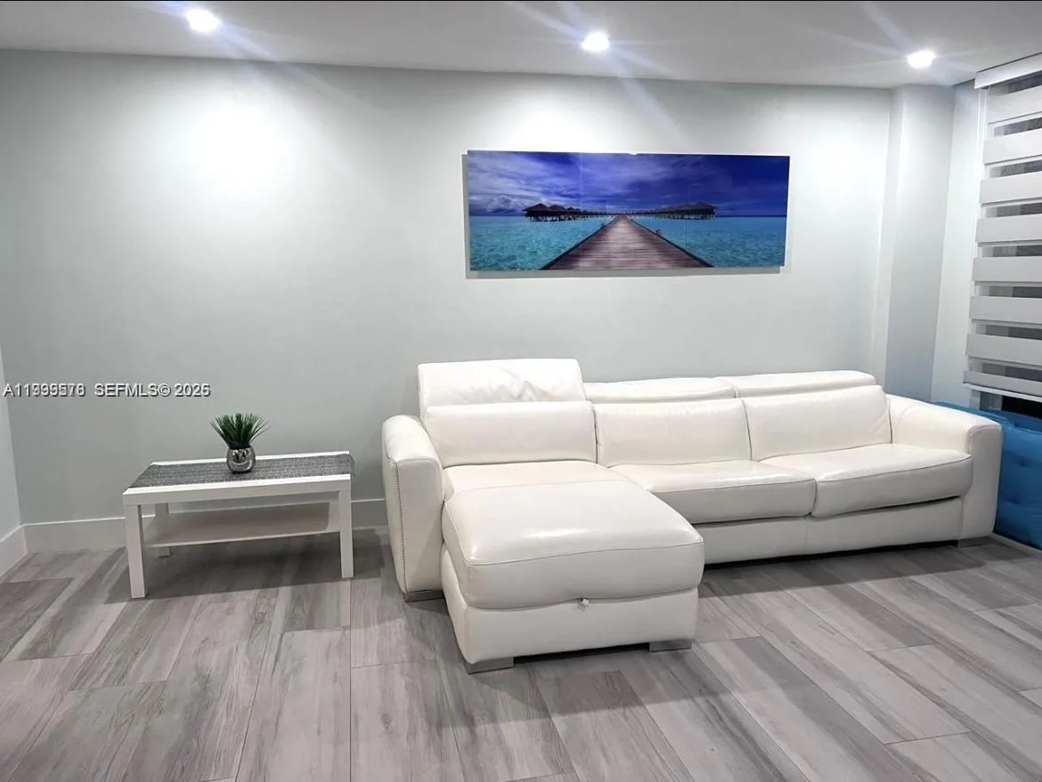 6917 Collins Ave # 806, Miami Beach, FL 33141