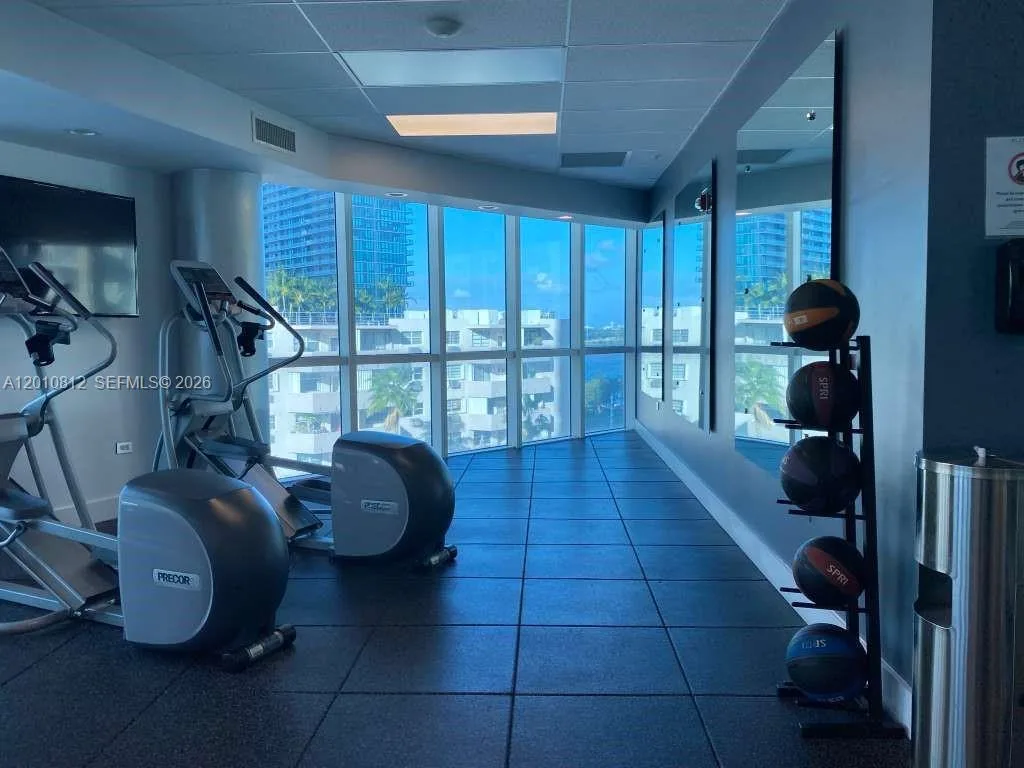 480 NE 30th St # 2102, Miami, FL 33137 photo 10