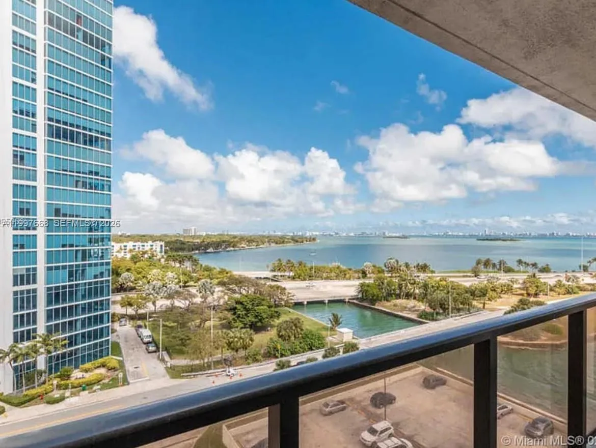 600 NE 36th St # 1006, Miami, FL 33137 photo 11