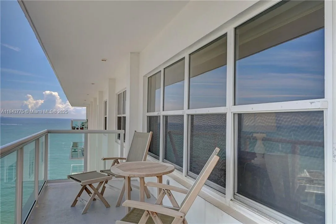 Ocean Riviera – photo 14