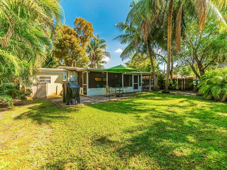 5720 Simms # 0, Hollywood, FL 33021