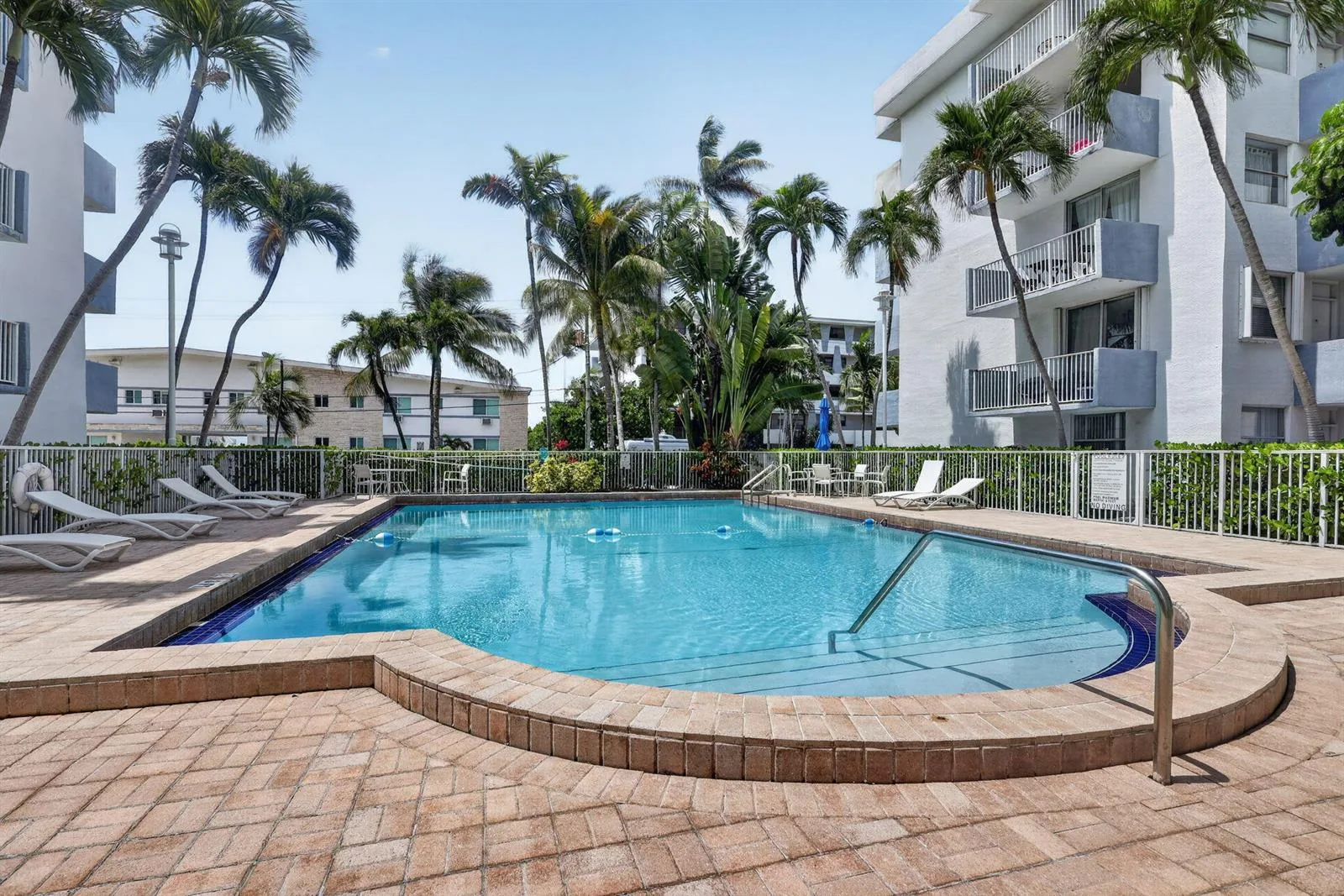 1801 S Treasure Drive # 415, North Bay Village, FL 33141
