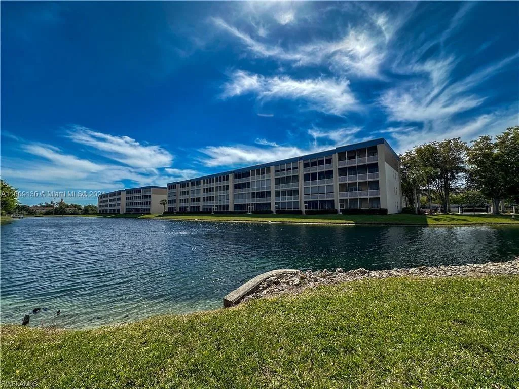 14901 PARK LAKE DR # PH05, Fort Myers, FL 33919