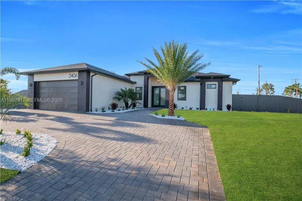 2406 Kismet PKWY, Cape Coral, FL 33993 photo 2