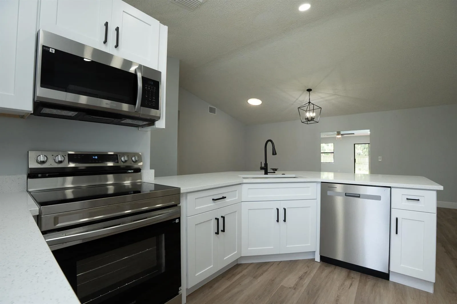 1898 SW LOFGREN Avenue, Port St. Lucie, FL 34953 photo 8