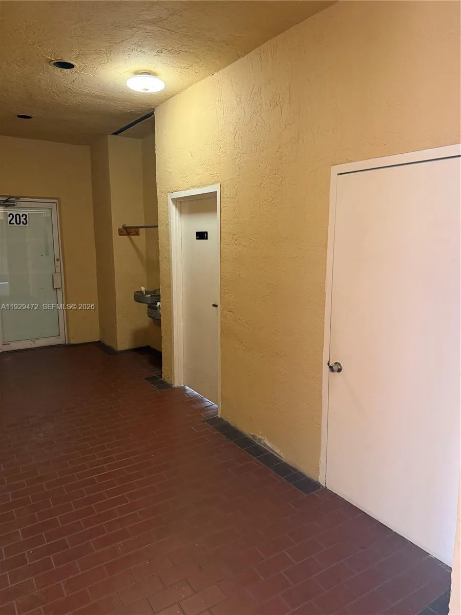 7400 NW 7th St # Unit 2, Miami, FL 33126 photo 10