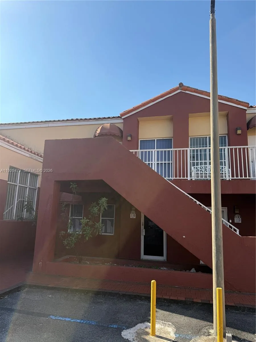 7400 NW 7th St # Unit 2, Miami, FL 33126 photo 3