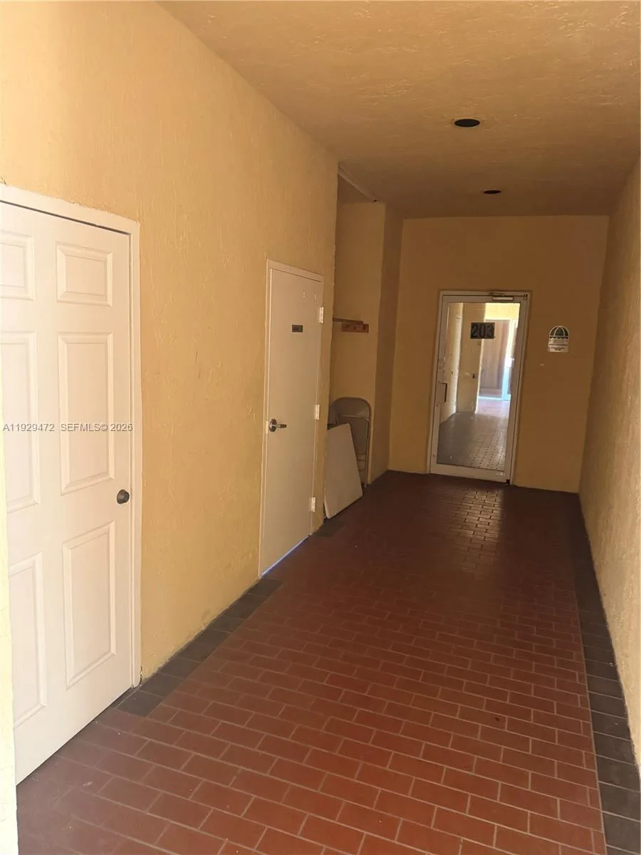 7400 NW 7th St # Unit 2, Miami, FL 33126 photo 9