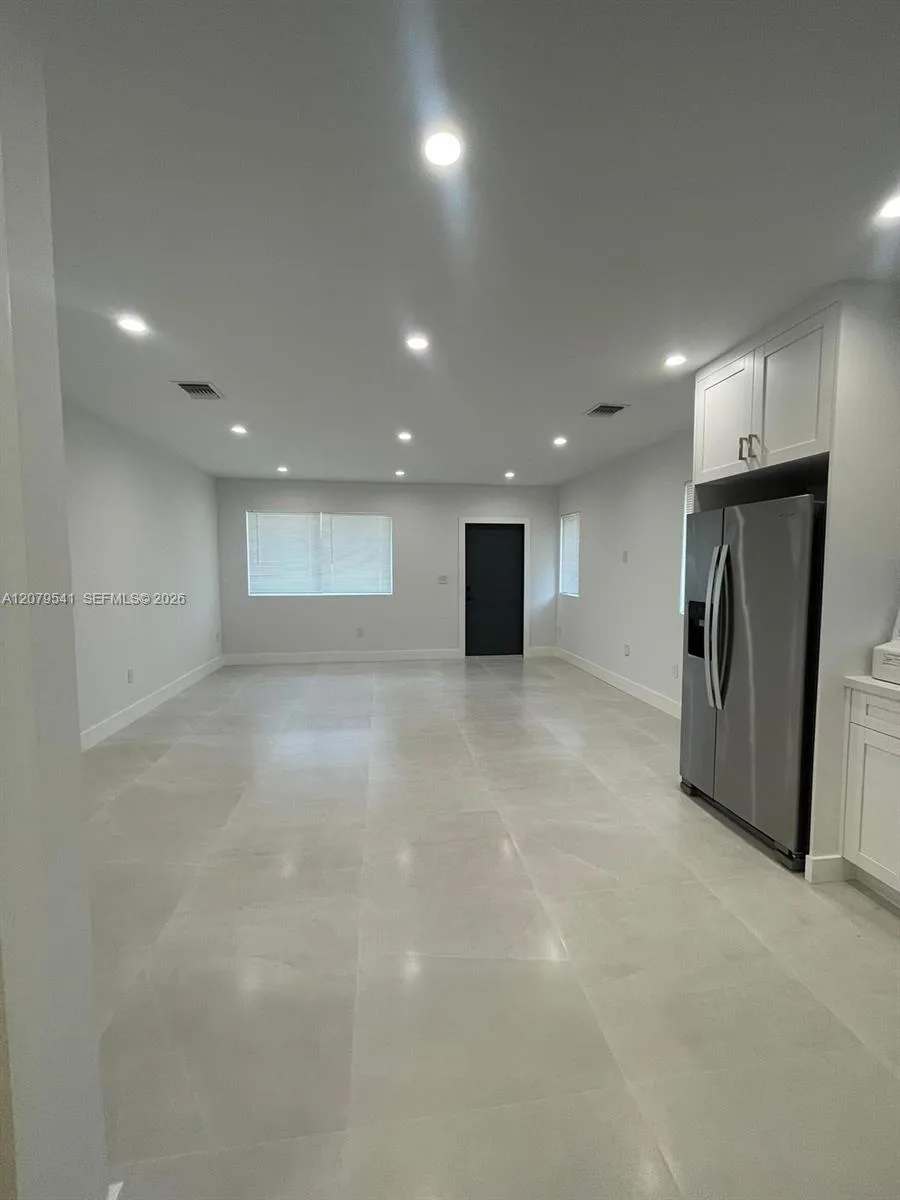 6331 SW 23rd St # 0, Miami, FL 33155 photo 2