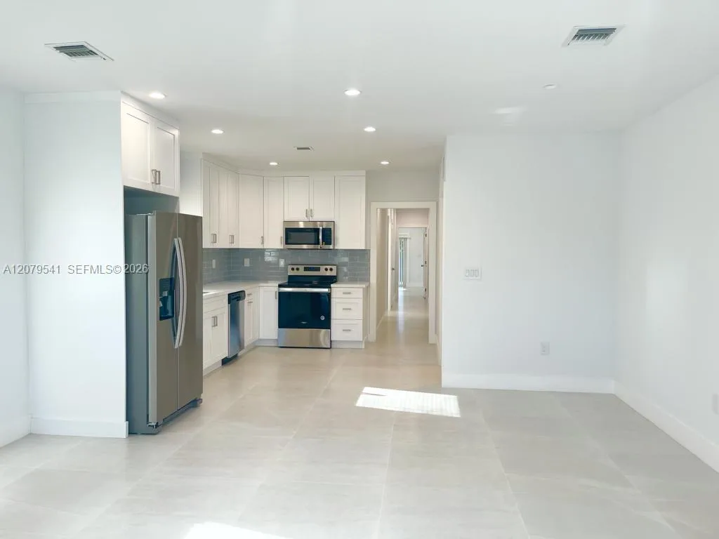 6331 SW 23rd St # 0, Miami, FL 33155 photo 3