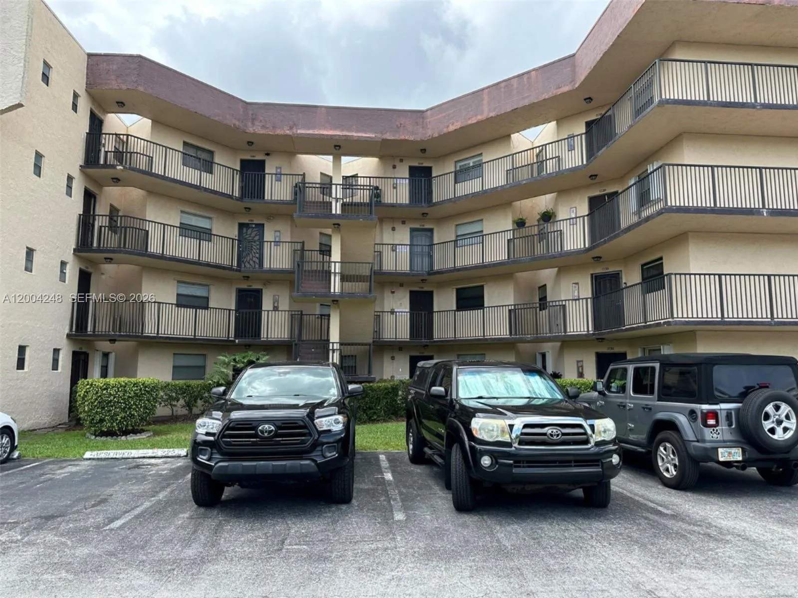 6555 W Broward Blvd # 111, Plantation, FL 33317 photo 2