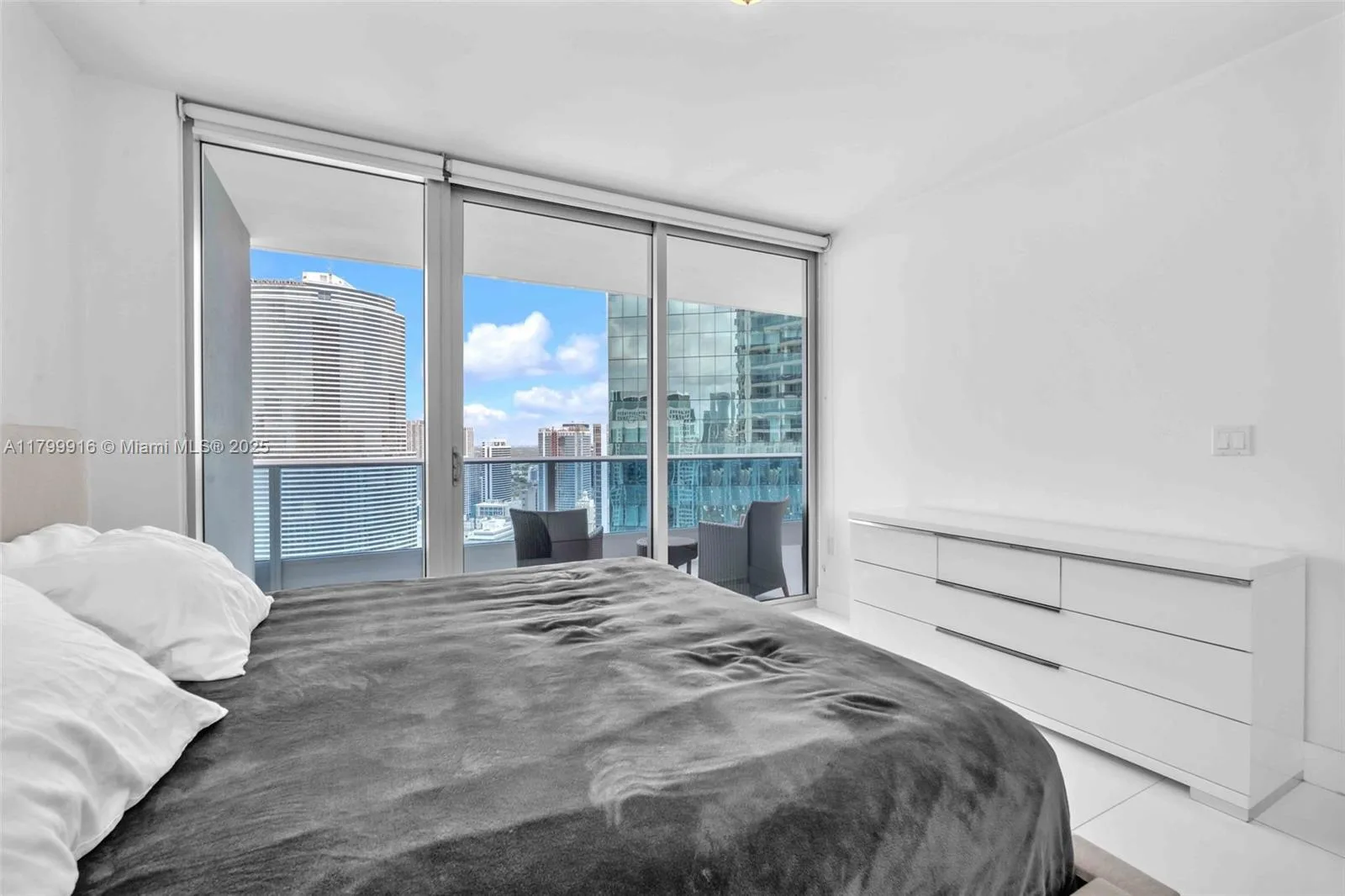 200 Biscayne Boulevard Way # 4012, Miami, FL 33131 photo 8