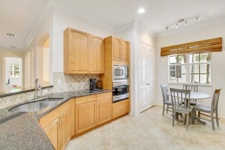 349 Chambord Terrace, Palm Beach Gardens, FL 33410 photo 11
