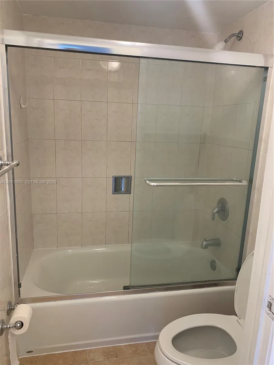 1221 SW 122nd Ave # 207, Miami, FL 33184 photo 11