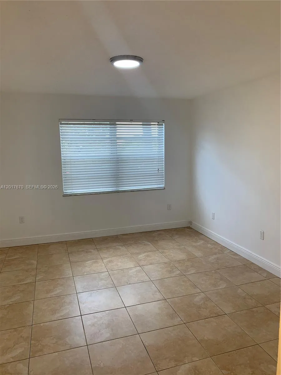 1221 SW 122nd Ave # 207, Miami, FL 33184 photo 12