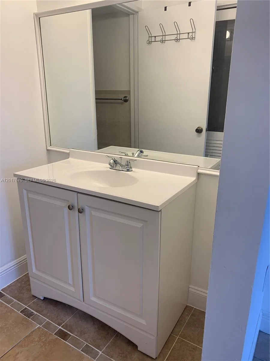 1221 SW 122nd Ave # 207, Miami, FL 33184 photo 13