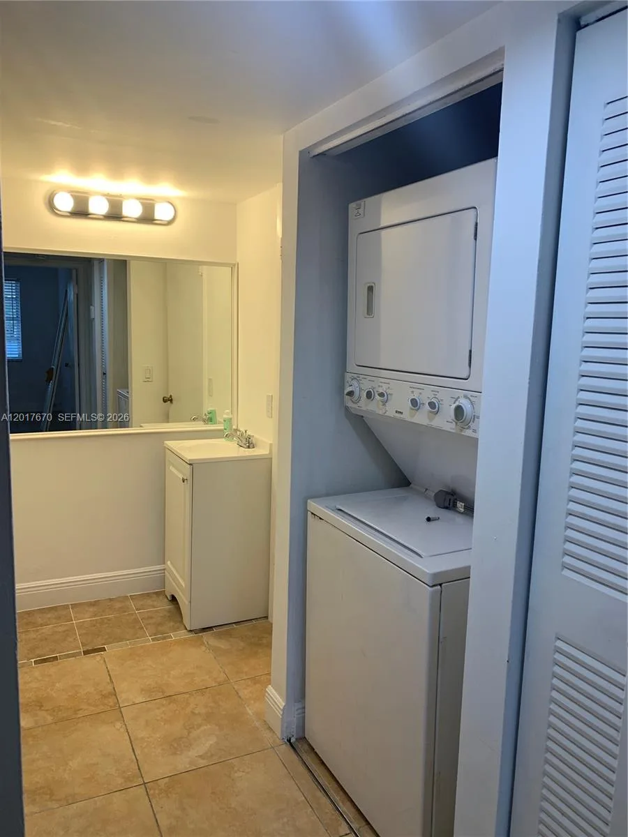 1221 SW 122nd Ave # 207, Miami, FL 33184 photo 7