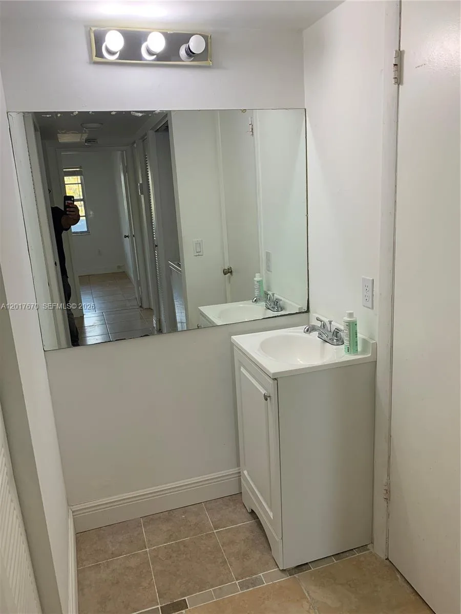 1221 SW 122nd Ave # 207, Miami, FL 33184 photo 8
