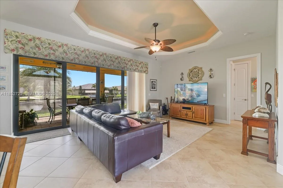 413 NW 39TH AVE, Cape Coral, FL 33993 photo 4