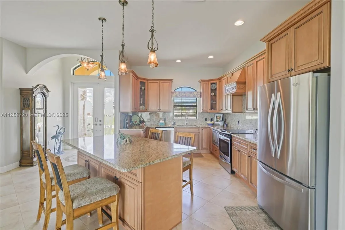 413 NW 39TH AVE, Cape Coral, FL 33993 photo 5