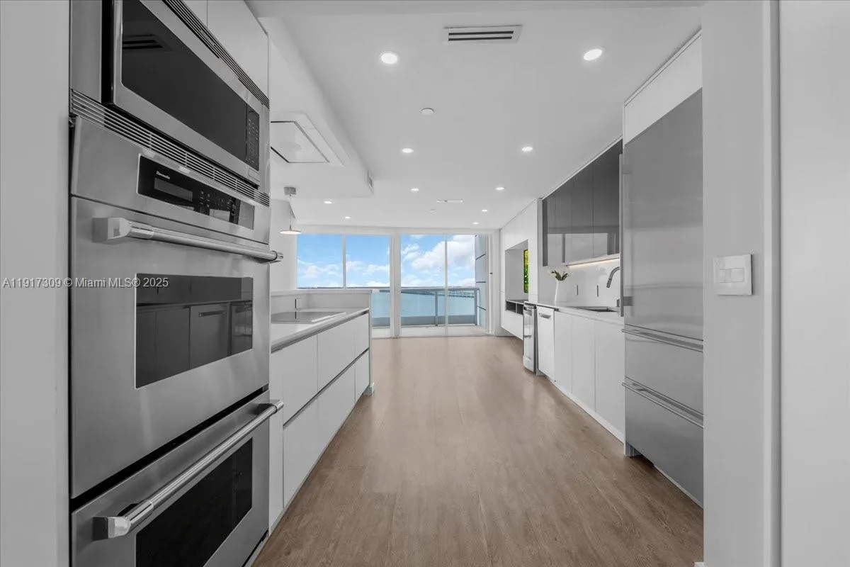 2127 Brickell Ave # 1701, Miami, FL 33129 photo 10