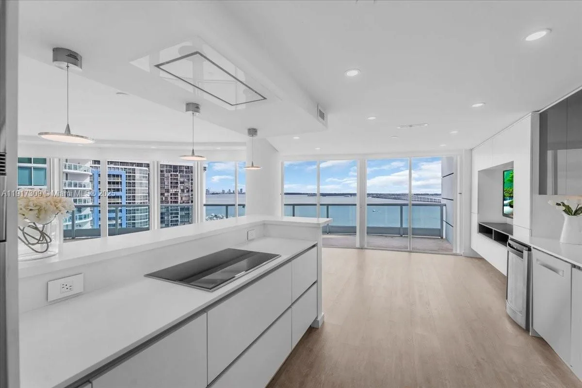 2127 Brickell Ave # 1701, Miami, FL 33129 photo 7