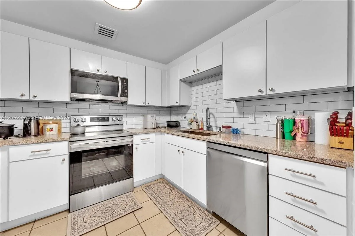 1250 S Miami Ave # 2106, Miami, FL 33130 photo 9