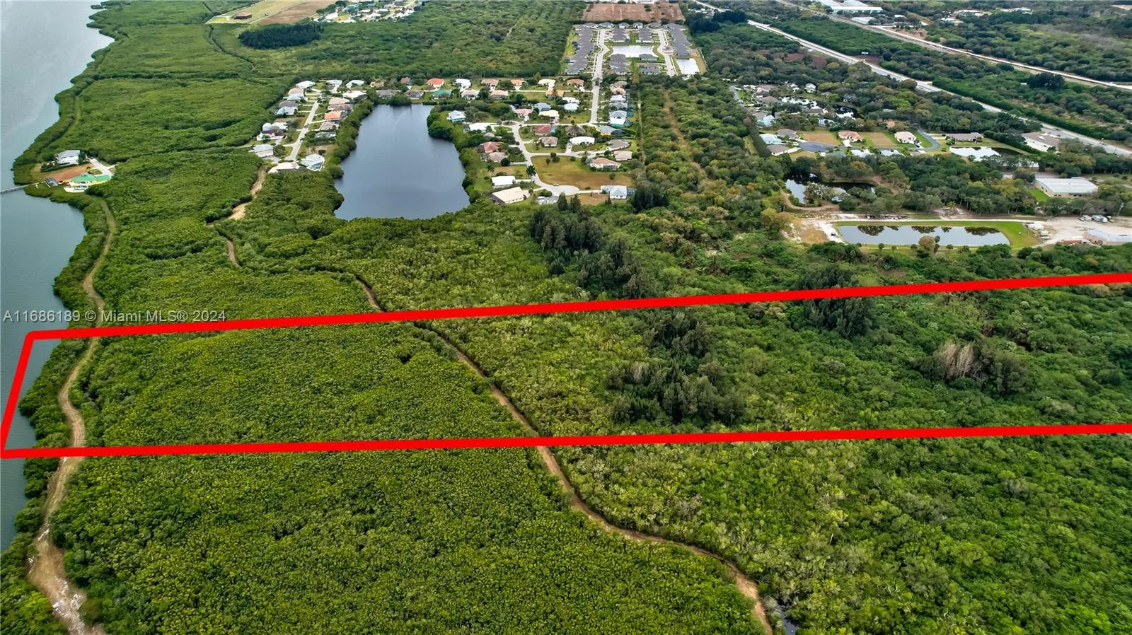 7570 39th Avenue, Vero Beach, FL 32967 photo 4