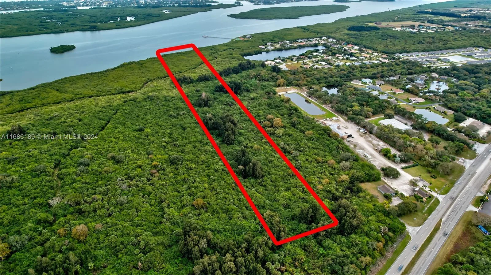 7570 39th Avenue, Vero Beach, FL 32967 photo 5