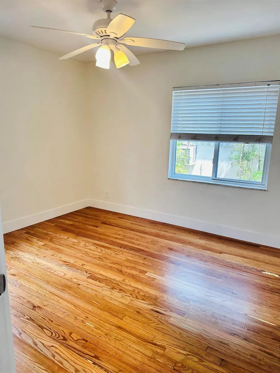 2425 Pierce Street, Hollywood, FL 33020 photo 13