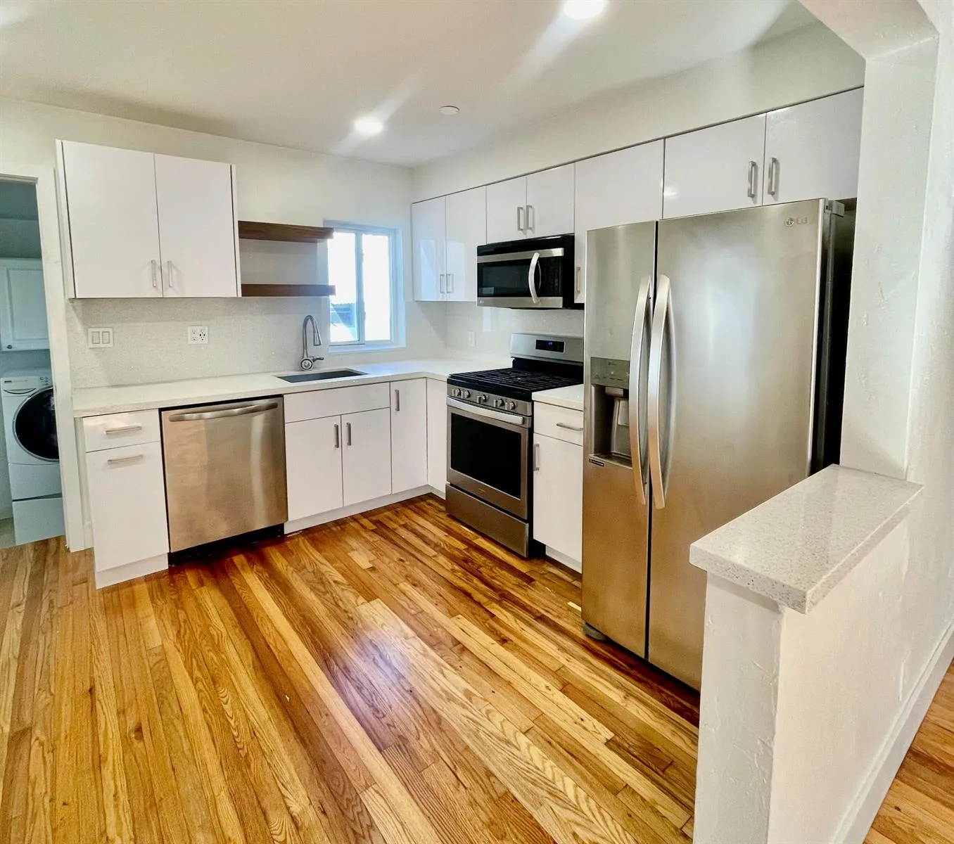 2425 Pierce Street, Hollywood, FL 33020 photo 2
