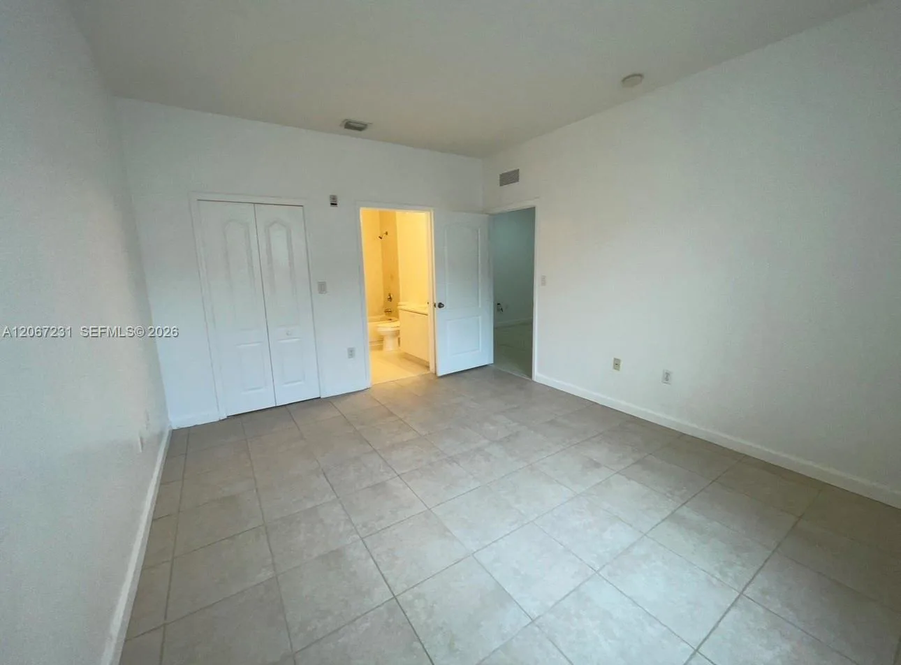 1535 SE 26th St # 104, Homestead, FL 33035 photo 5