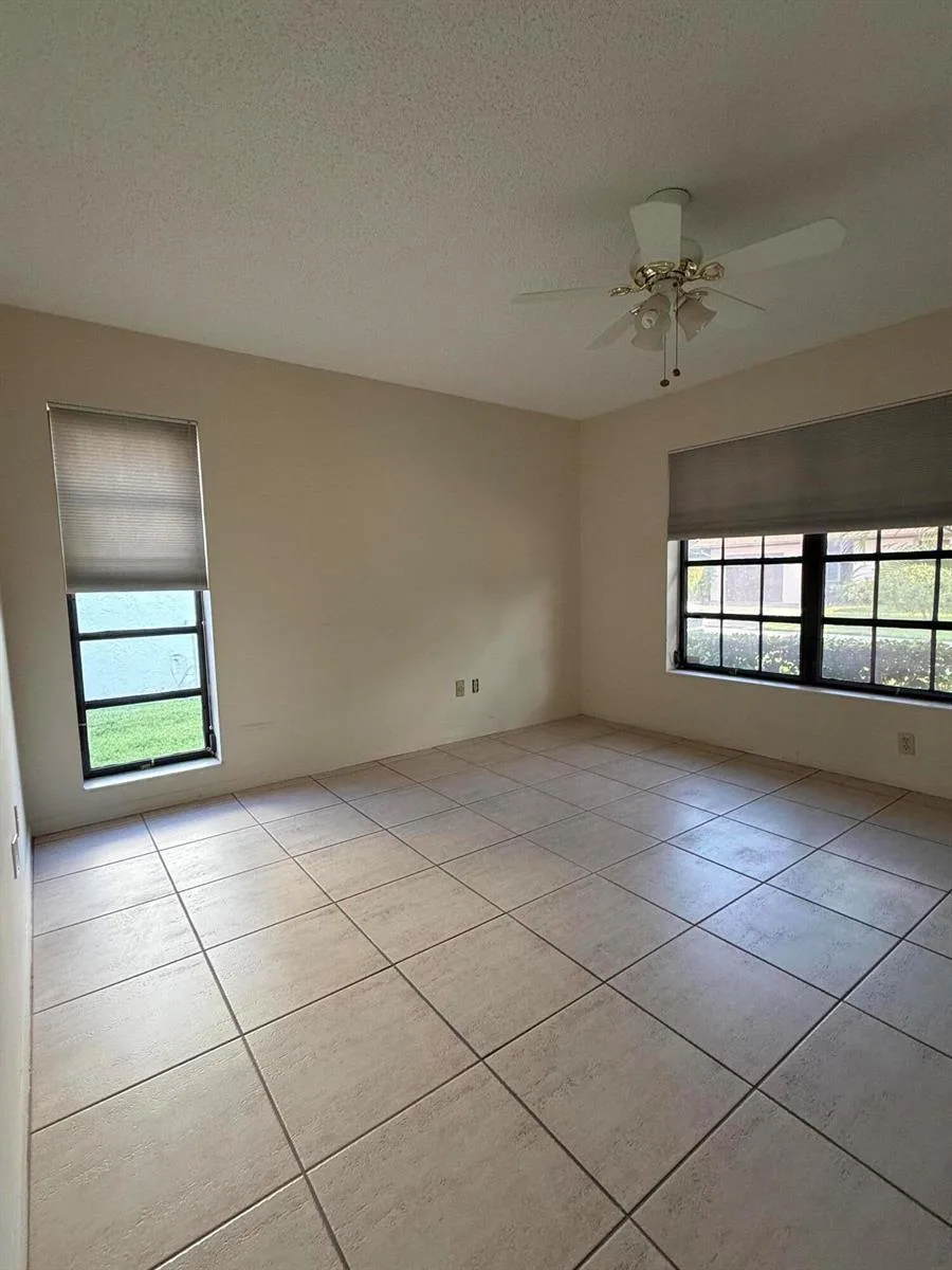 6273 Tall Cypress Circle, FL 33463 photo 8