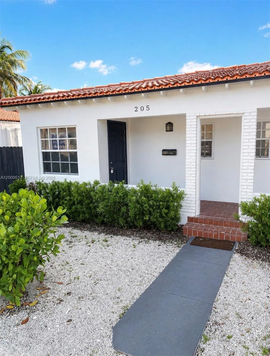 1121 NE 2nd St # 205, Fort Lauderdale, FL 33301