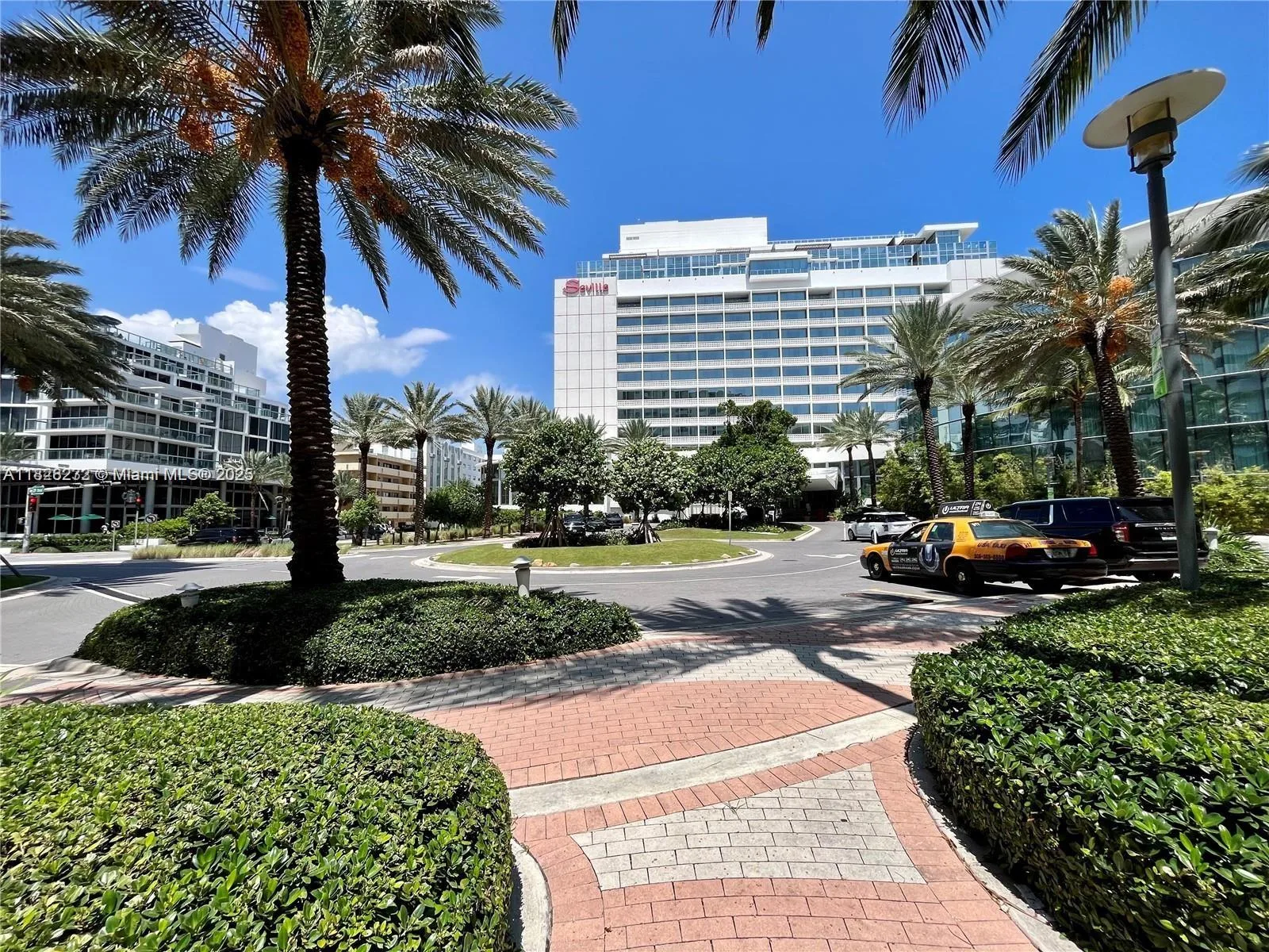 2899 Collins Ave # 1002, Miami Beach, FL 33140 photo 4