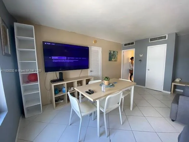 2899 Collins Ave # 1002, Miami Beach, FL 33140 photo 6