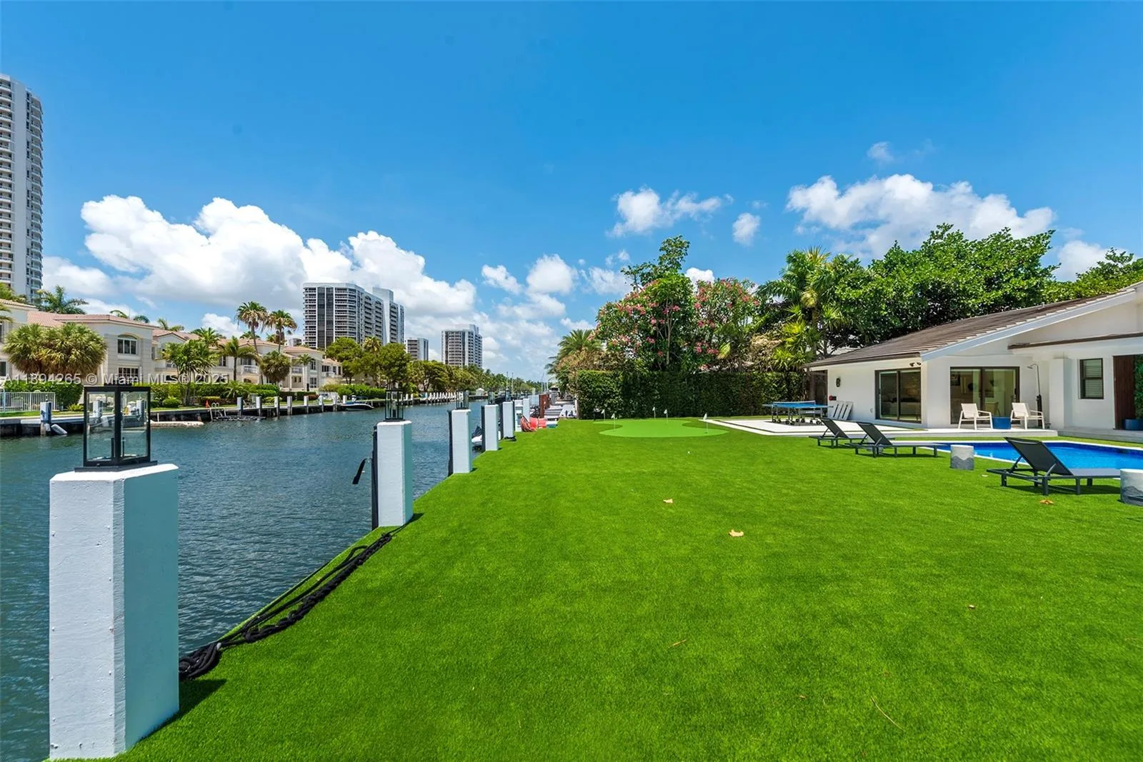 207 Holiday Dr, Hallandale Beach, FL 33009 photo 11