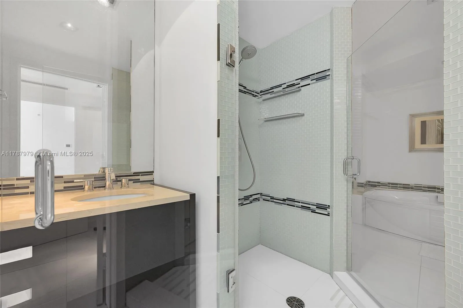 18201 Collins Ave # 1002, Sunny Isles Beach, FL 33160 photo 13