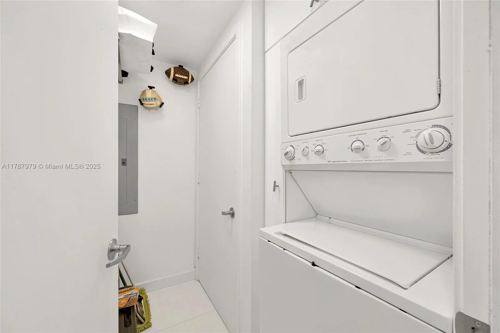 18201 Collins Ave # 1002, Sunny Isles Beach, FL 33160 photo 7