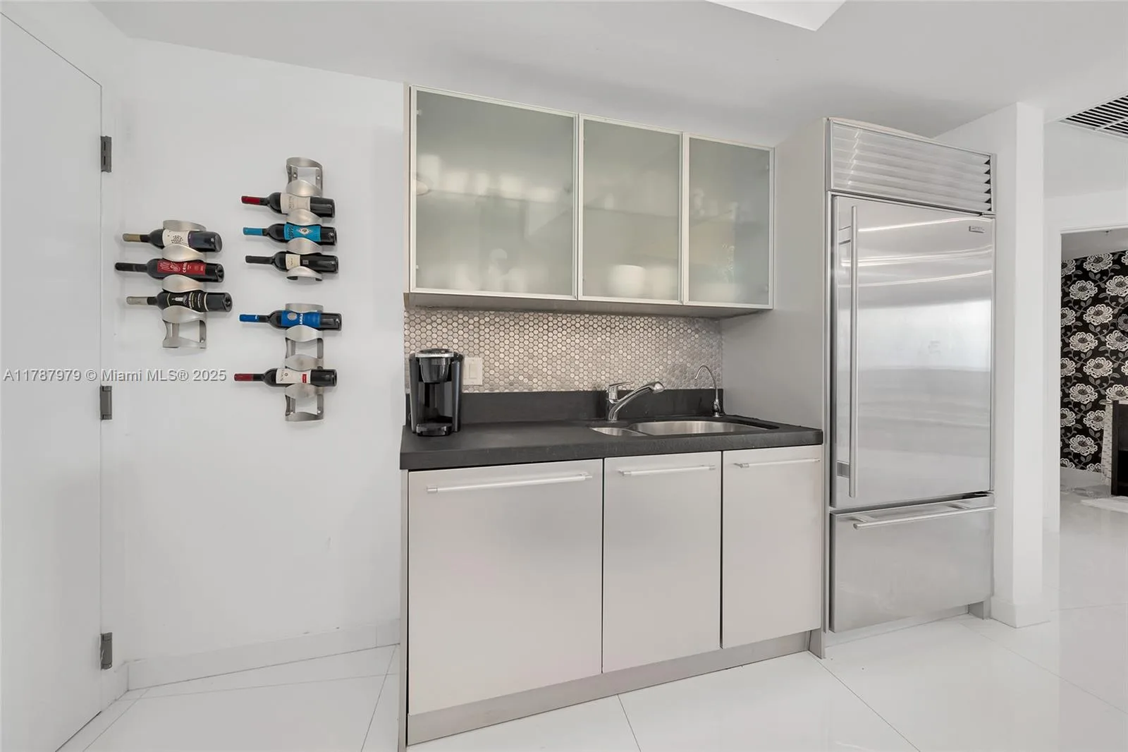 18201 Collins Ave # 1002, Sunny Isles Beach, FL 33160 photo 8