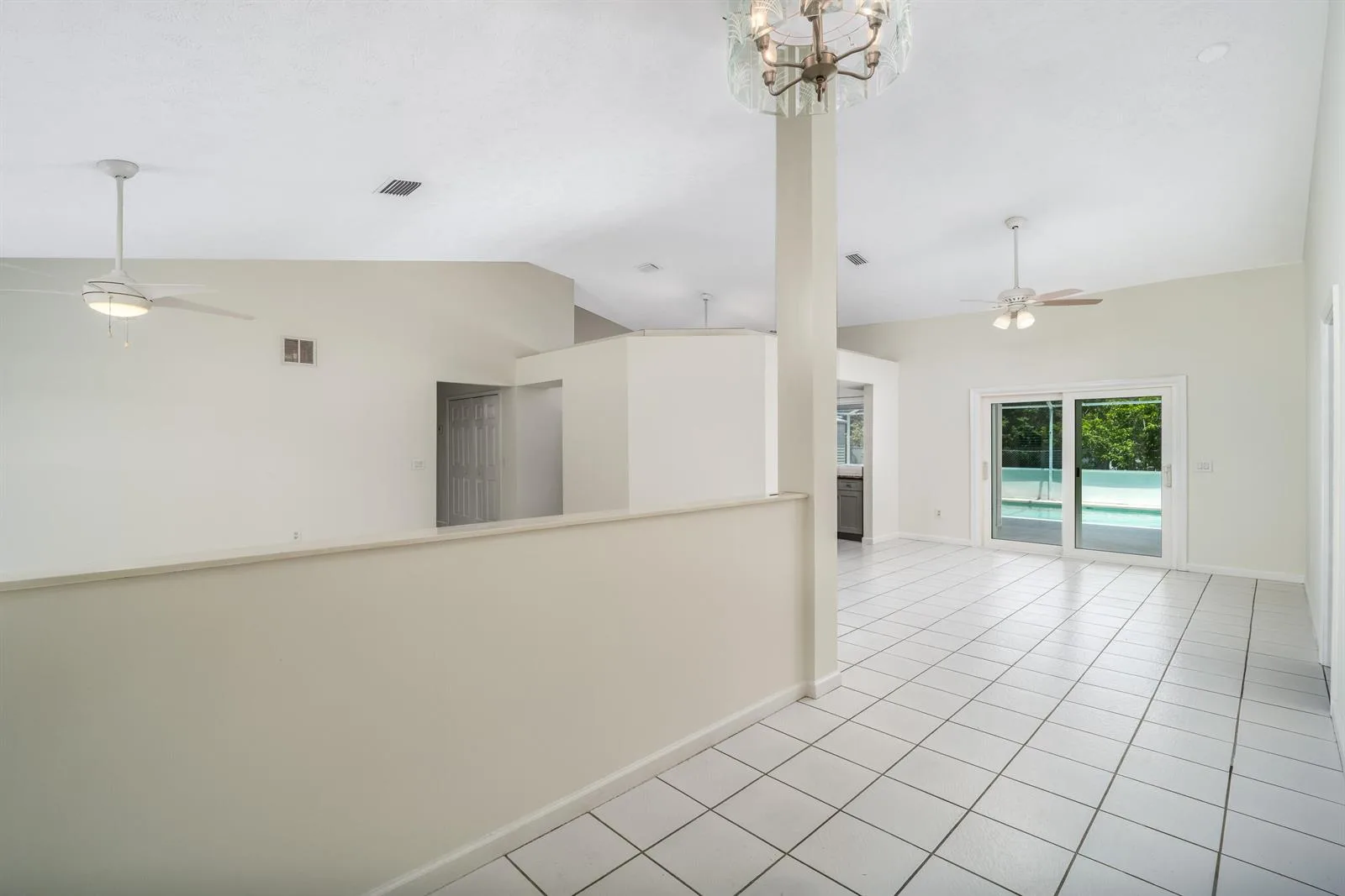 649 NE HORIZON Lane, Port St. Lucie, FL 34983 photo 5