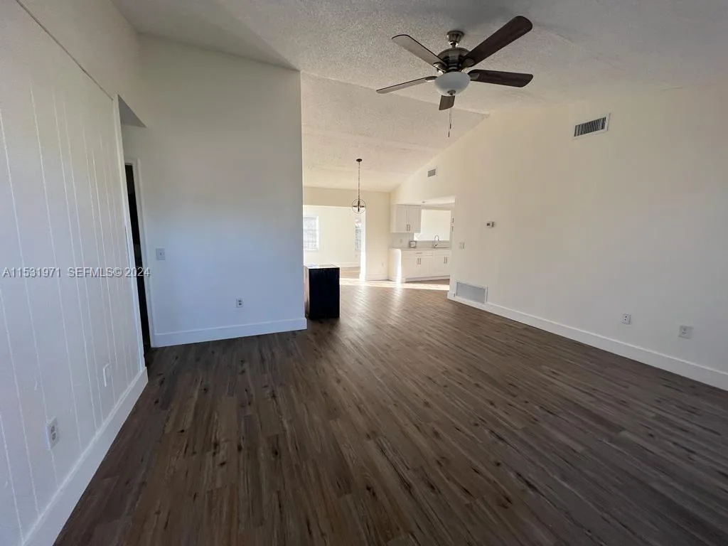 11520 NW 31st Pl, Sunrise, FL 33323 photo 11