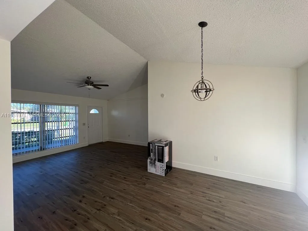 11520 NW 31st Pl, Sunrise, FL 33323 photo 12