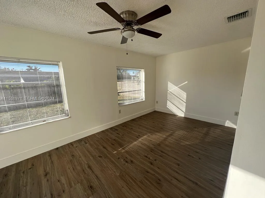 11520 NW 31st Pl, Sunrise, FL 33323 photo 13