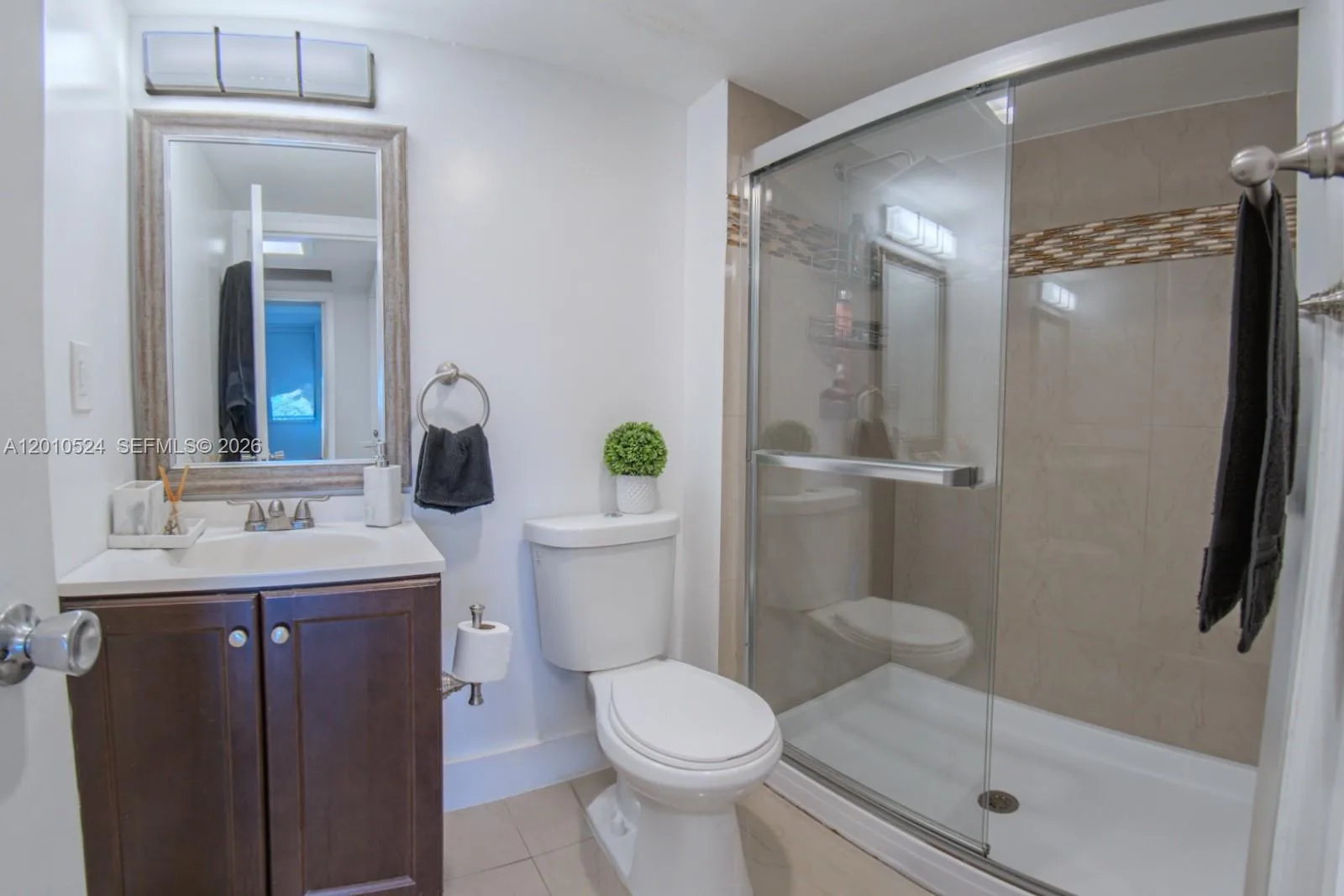 20100 W Country Club Dr # 504, Aventura, FL 33180 photo 11