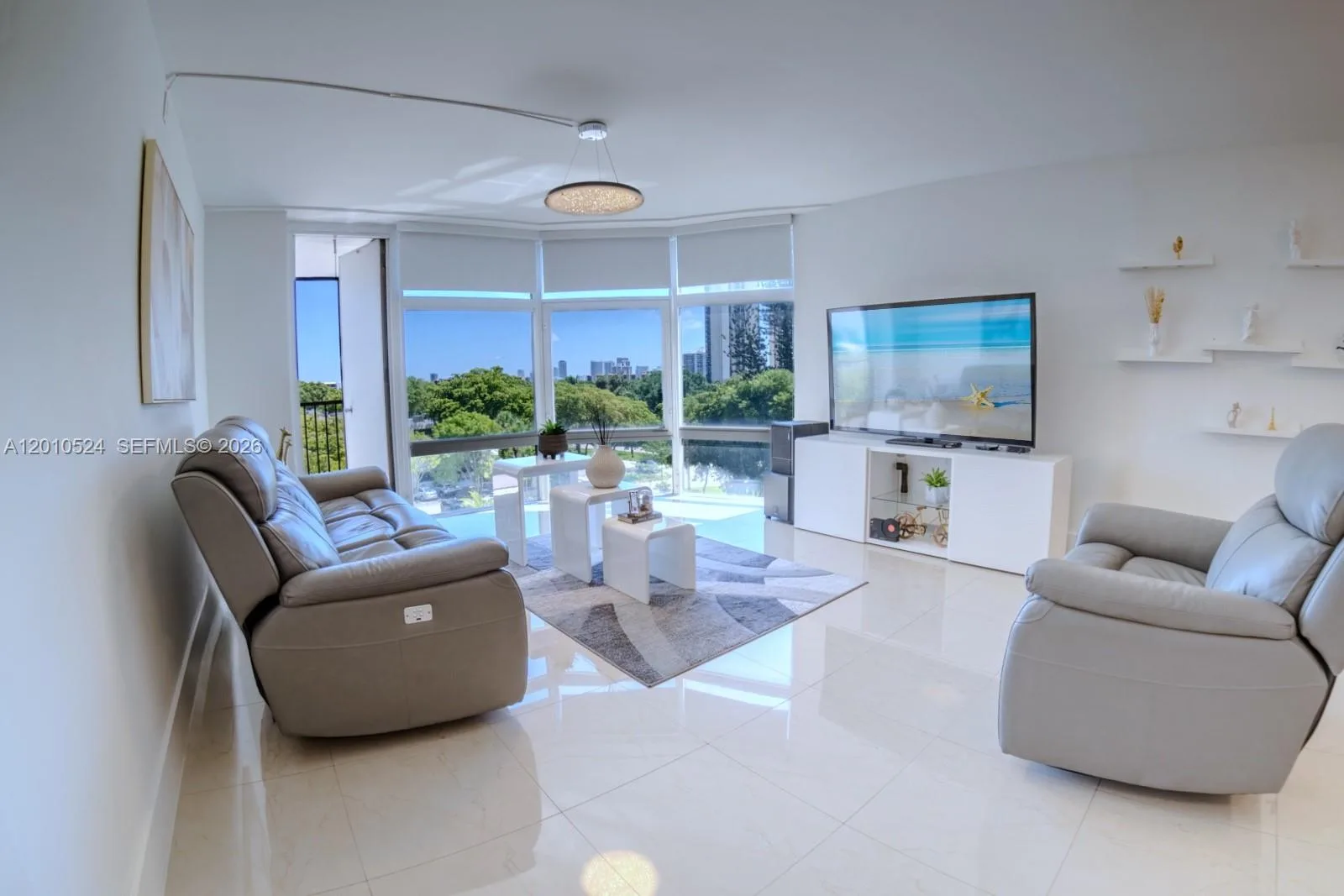 20100 W Country Club Dr # 504, Aventura, FL 33180 photo 4