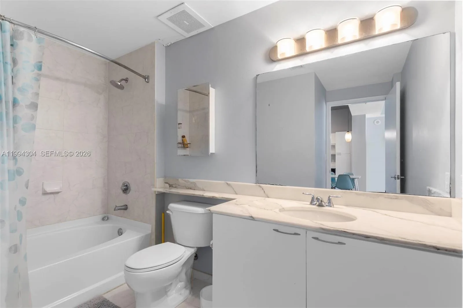 234 NE 3rd St # 1106, Miami, FL 33132 photo 12