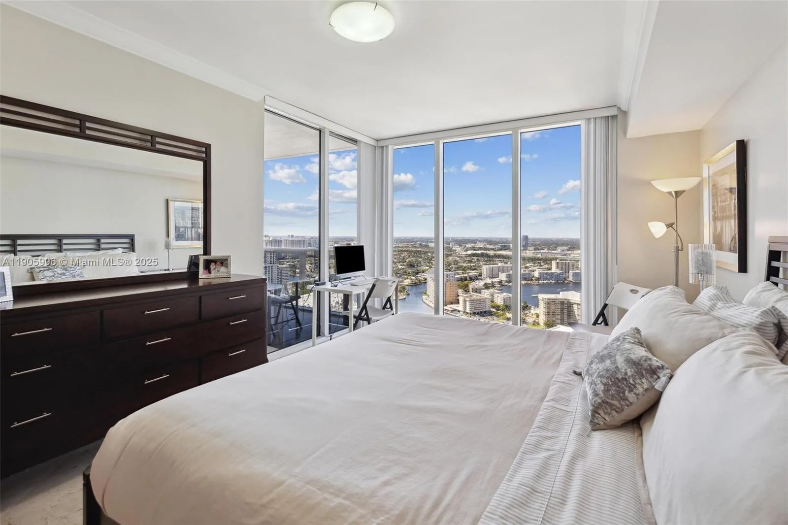 1800 S Ocean Dr # 4007, Hallandale Beach, FL 33009 photo 11